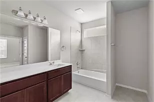 124 Fabion St, Kyle, TX 78640 - Photo 4