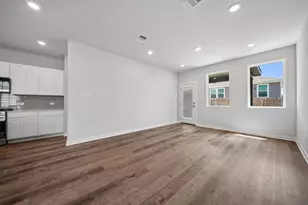 156 Hornet St, Elgin, TX 78621 - Photo 6