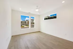 2211 E M. Franklin Ave, Austin, TX 78723 - Photo 2
