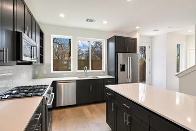 2211 E M Franklin Avenue #22, Austin, TX 78723 - Photo 6