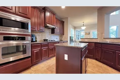 7908 Menler Drive, Austin, TX 78735 - Photo 4