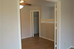 310 W University Ave, Georgetown, TX 78626 - Photo 8