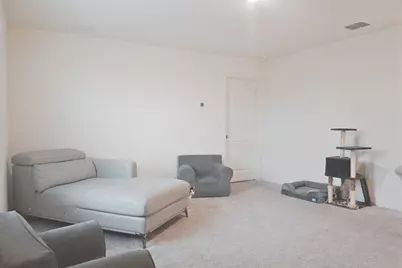 313 Magnum Force Drive, Jarrell, TX 76537 - Photo 14