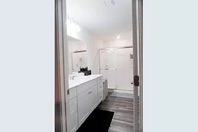 313 Magnum Force Drive, Jarrell, TX 76537 - Photo 16