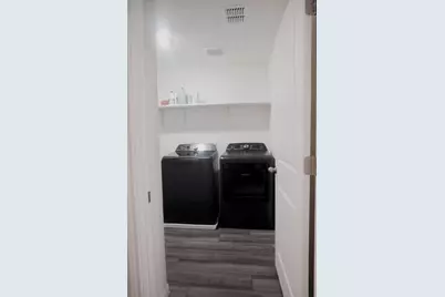 313 Magnum Force Drive, Jarrell, TX 76537 - Photo 24