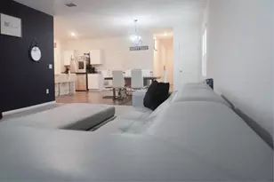 313 Magnum Force Dr, Jarrell, TX 76537 - Photo 8