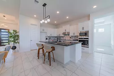 101 Woodstock Circle, Spicewood, TX 78669 - Photo 8