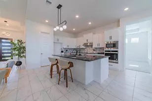 101 Woodstock Cir, Spicewood, TX 78669 - Photo 8