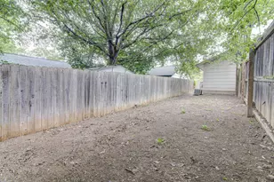 900 Sirocco Dr, Austin, TX 78745 - Photo 18