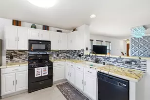 3425 Savage Springs Dr, Austin, TX 78754 - Photo 4