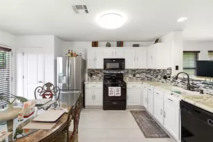 3425 Savage Springs Dr, Austin, TX 78754 - Photo 6