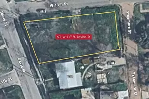 601 W 11th St, Taylor, TX 76574 - Photo 1