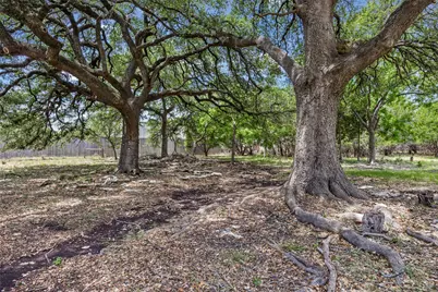 6843 S Lakewood Drive, Georgetown, TX 78633 - Photo 8
