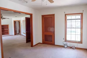 710 E Austin Ave, Round Rock, TX 78664 - Photo 16