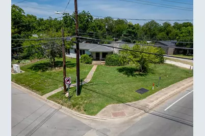 710 E Austin Avenue, Round Rock, TX 78664 - Photo 18