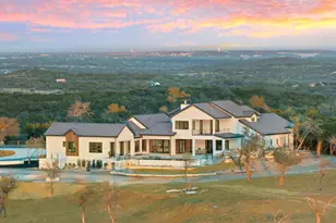 1562 Cyn Xing Vw, Dripping Springs, TX 78620 - Photo 2