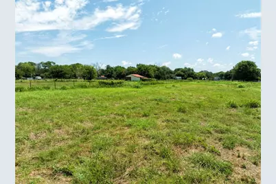 215 Old Highway 90 Loop, Schulenburg, TX 78956 - Photo 10
