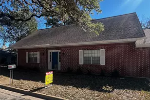 235 W Lower Line St, La Grange, TX 78945 - Photo 22