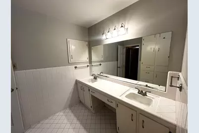 235 W Lower Line Street, La Grange, TX 78945 - Photo 8