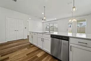 7712 Libretto Ln, Austin, TX 78744 - Photo 12