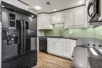 1801 Lavaca Street #5F, Austin, TX 78701 - Photo 8