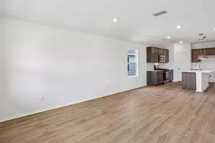 360 San Juan Trl, Bastrop, TX 78602 - Photo 10