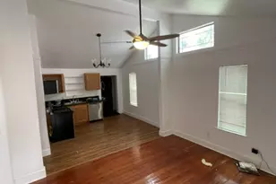 212 Comal St, Austin, TX 78702 - Photo 2