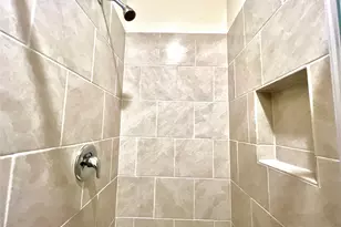 360 Cres Park Dr, Jarrell, TX 76537 - Photo 18