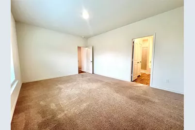 360 Crescent Park Drive, Jarrell, TX 76537 - Photo 14