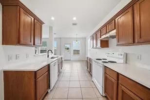 118 Invierno St, Kyle, TX 78640 - Photo 12