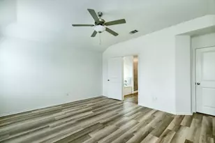 9224 Daisy Cutter Crossing, Georgetown, TX 78628 - Photo 12