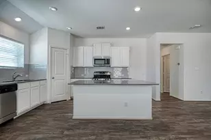 9224 Daisy Cutter Crossing, Georgetown, TX 78628 - Photo 6
