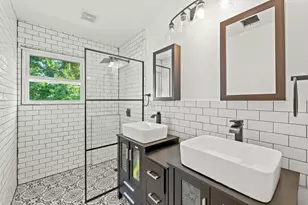 1404 Anise Dr, Austin, TX 78741 - Photo 18