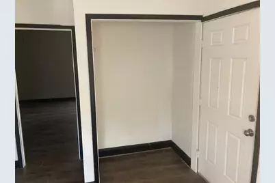 202 W Sayers Avenue, San Antonio, TX 78214 - Photo 8