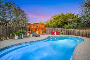 36 Ridgewood Cir, Wimberley, TX 78676 - Photo 2