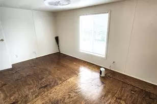 7113 Comstock Cove, Lago Vista, TX 78645 - Photo 8