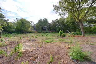 300 Pecan Dr, Austin, TX 78753 - Photo 10