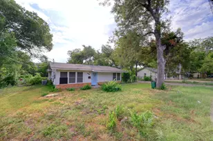 300 Pecan Dr, Austin, TX 78753 - Photo 8