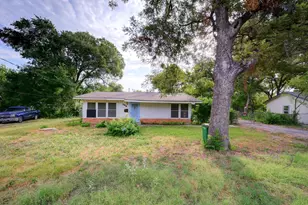 300 Pecan Dr, Austin, TX 78753 - Photo 1