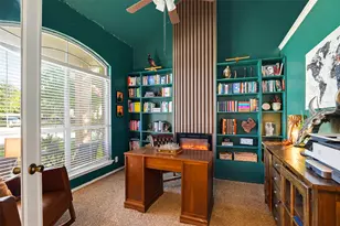 518 Bandera Cir Circle, New Braunfels, TX 78130 - Photo 6