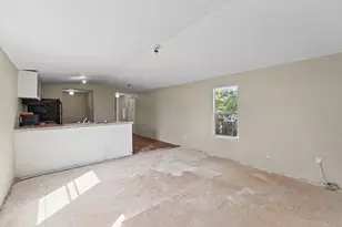 317 Pebble Dr, Buchanan Dam, TX 78609 - Photo 4