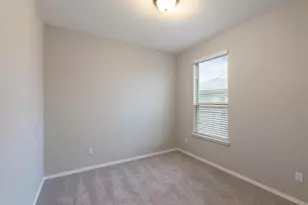 320 Cyril Dr, Hutto, TX 78634 - Photo 20