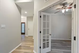 320 Cyril Dr, Hutto, TX 78634 - Photo 24