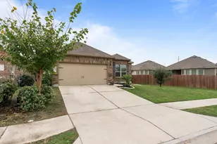 320 Cyril Dr, Hutto, TX 78634 - Photo 32