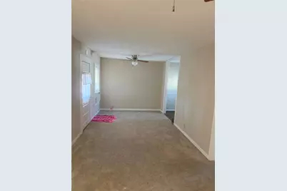 205 Cleveland Street, Smithville, TX 78957 - Photo 6