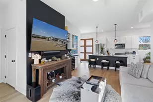 4800 Vinson Dr, Austin, TX 78745 - Photo 20