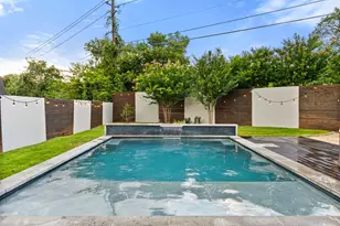 4800 Vinson Dr, Austin, TX 78745 - Photo 2