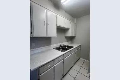 307 E 31st Street #209, Austin, TX 78705 - Photo 8