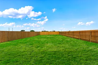 2203 Loganberry Lane, Luling, TX 78648 - Photo 32