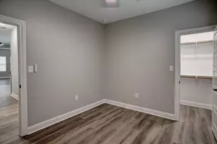 123 S Kanaio Dr, Bastrop, TX 78602 - Photo 16